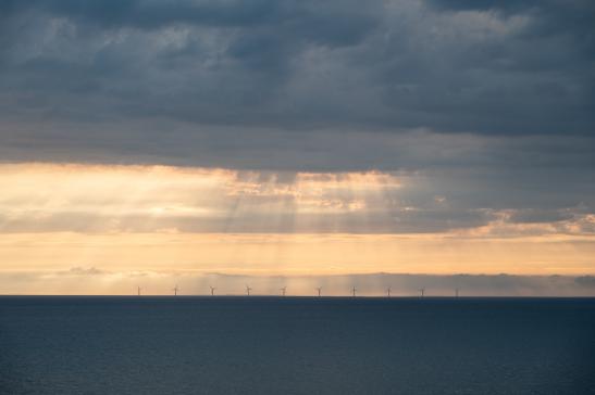 .Nordsee mit Windkraft.