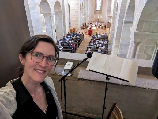 Singen von der Orgelbühne aus